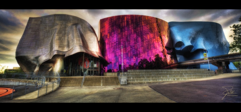 Experience Music Project and Science Fiction Museum and Hall of Fame, Architect Frank Owen Gehry, Seattle, Washington http://en.wikipedia.org/wiki/Experience_Music_Project_and_Science_Fiction_Museum_and_Hall_of_Fame Horizontal panorama from 3 pictures, shifted to -12mm,0mm,12mm. Each is a HDR from 3 exposures (0ev,-2ev,2ev).